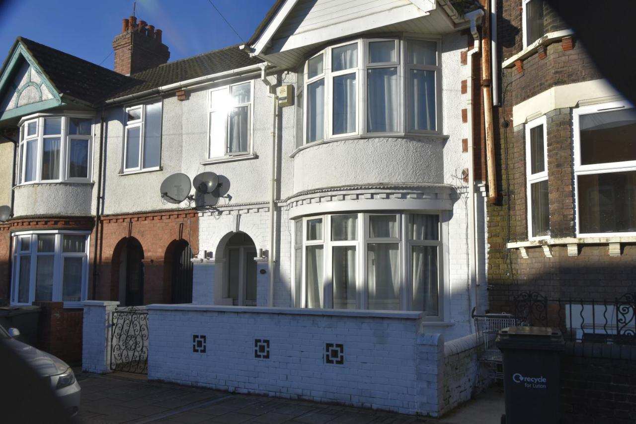 Clarendon House Luton (Bedfordshire) Exterior foto